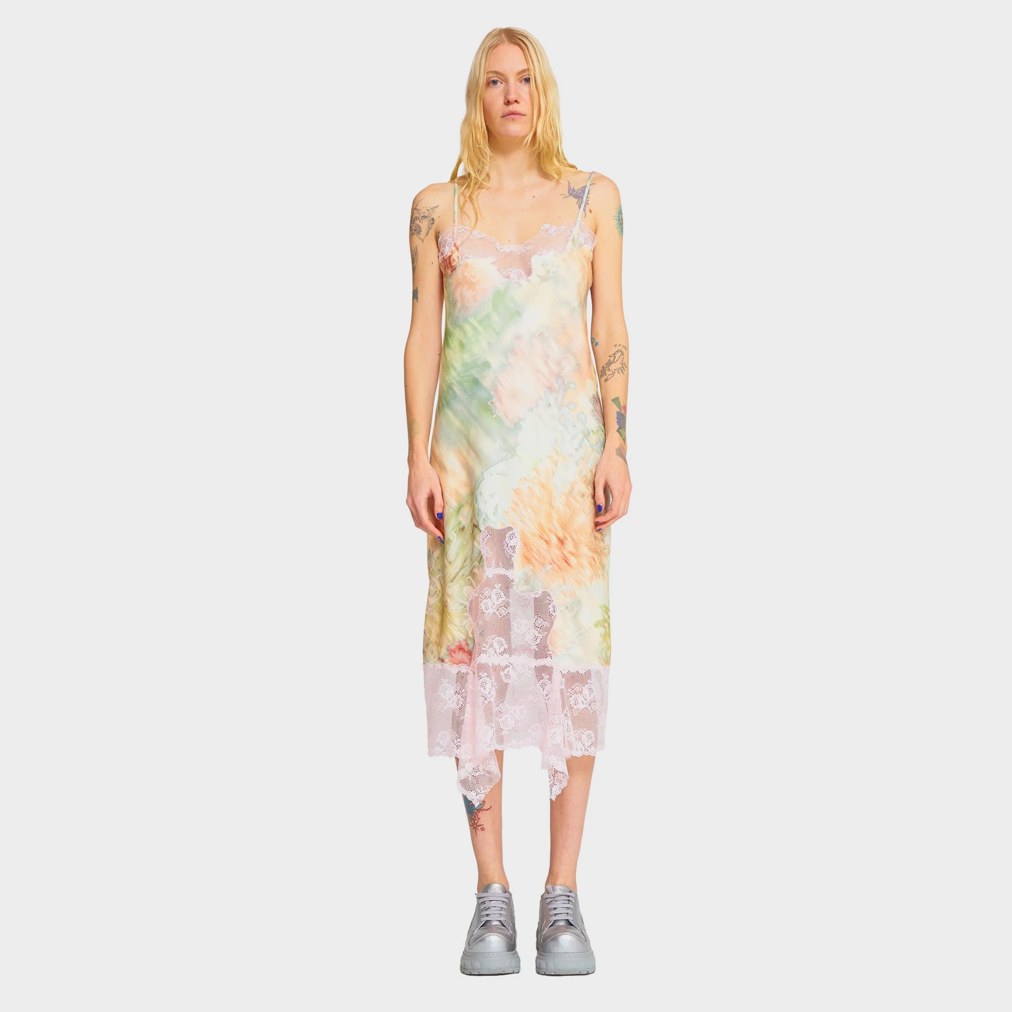 Close half body photo of model wearing the Ammi Dress.