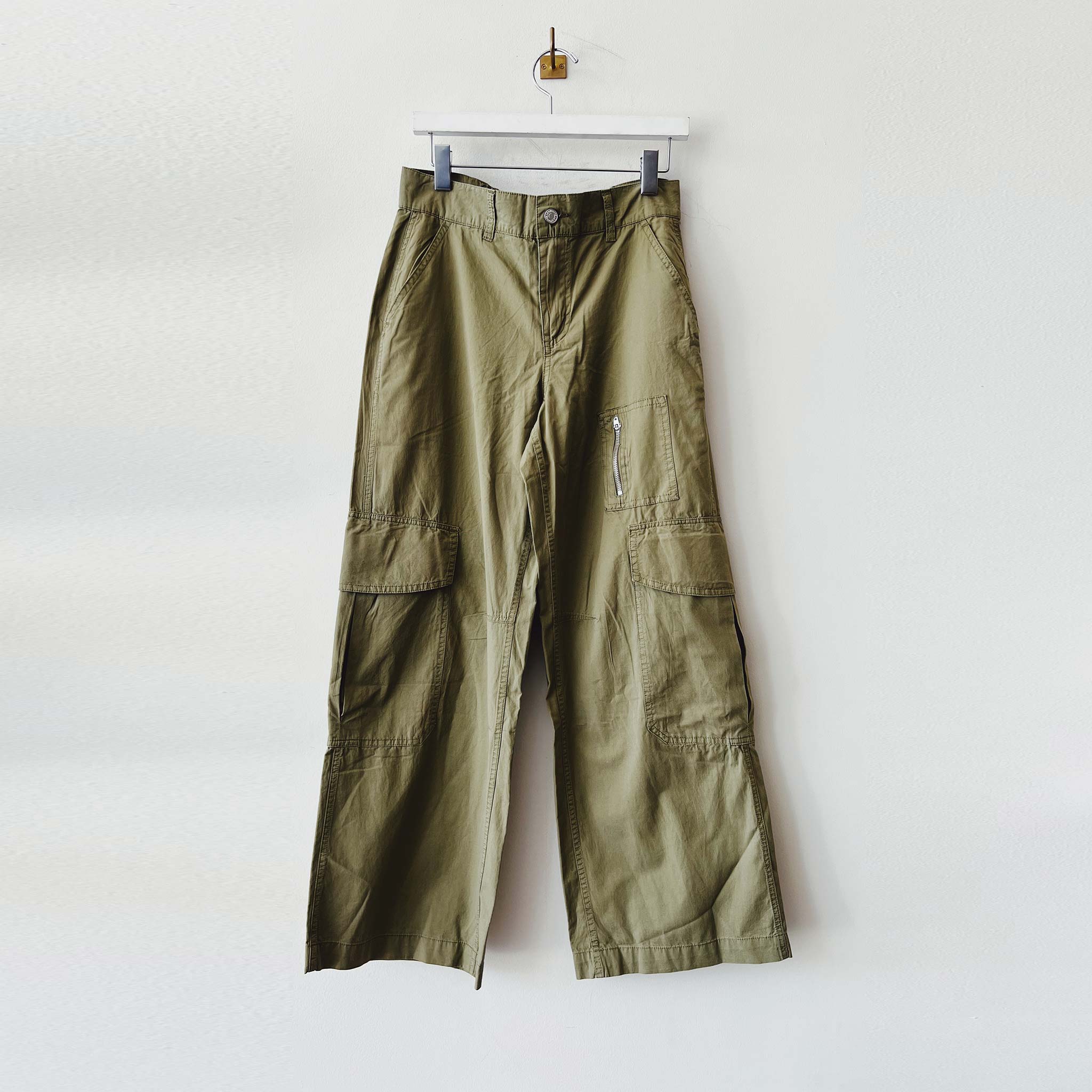 Flat detail photo of the Wide Leg Cargo Pant - Martini Olive.