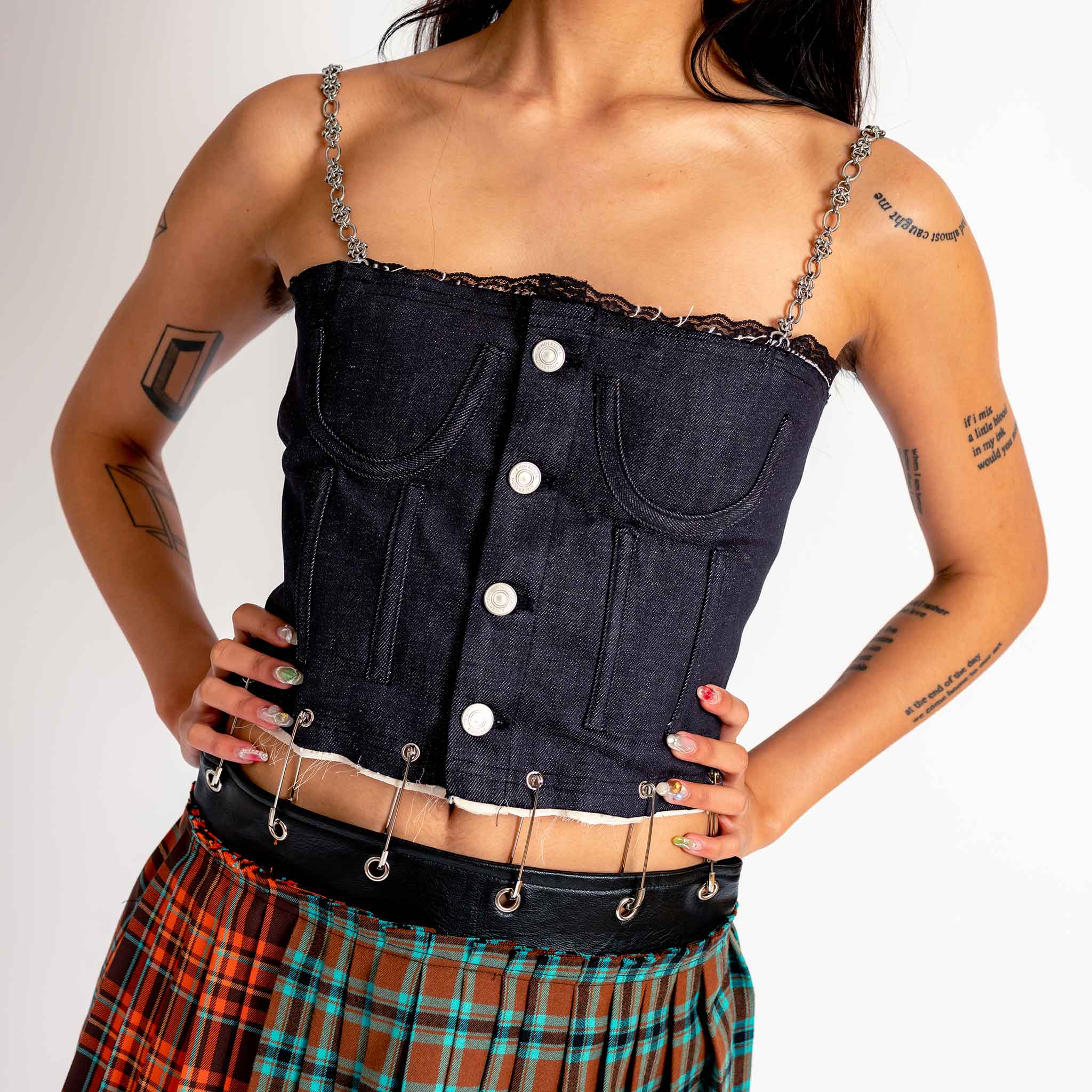 Close detail photo of model wearing the 3-Way Chain Shoulder Multi Dress.