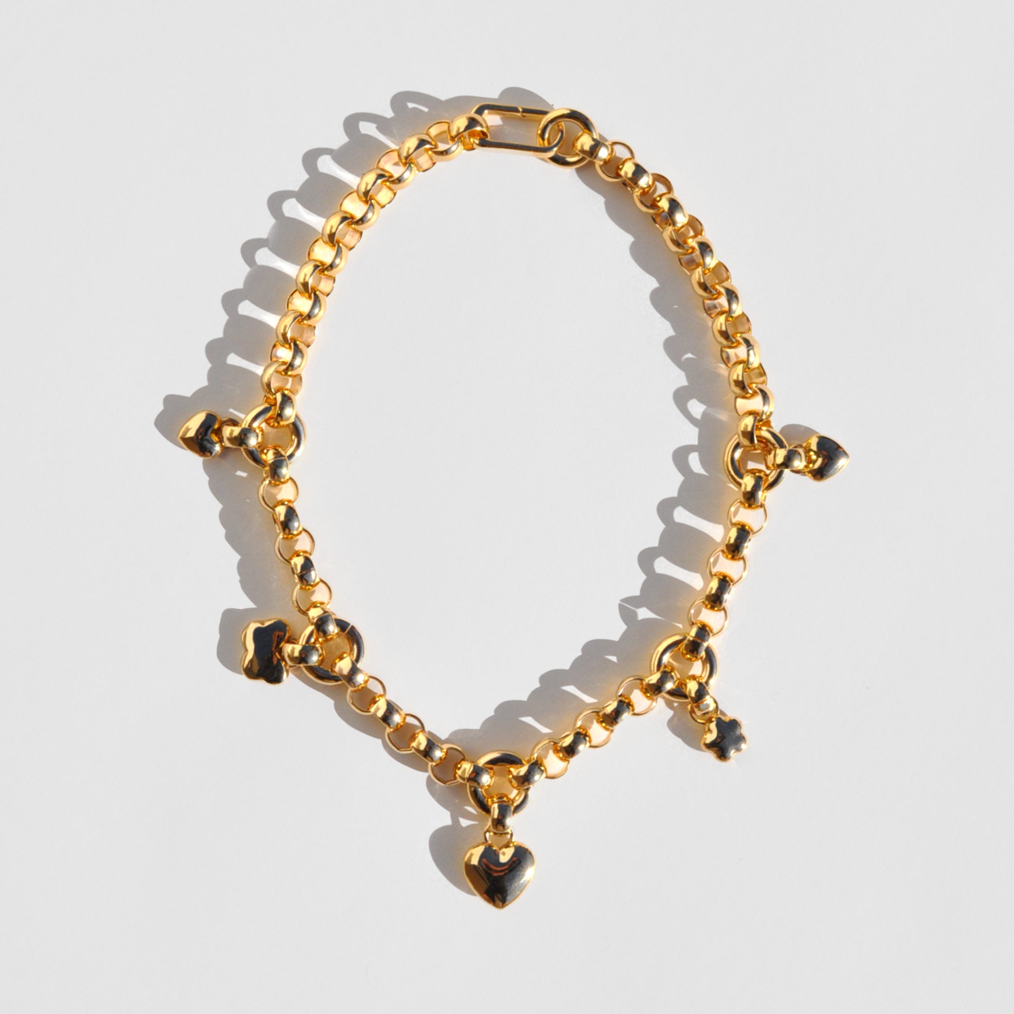 flat image of the Amorina Necklace