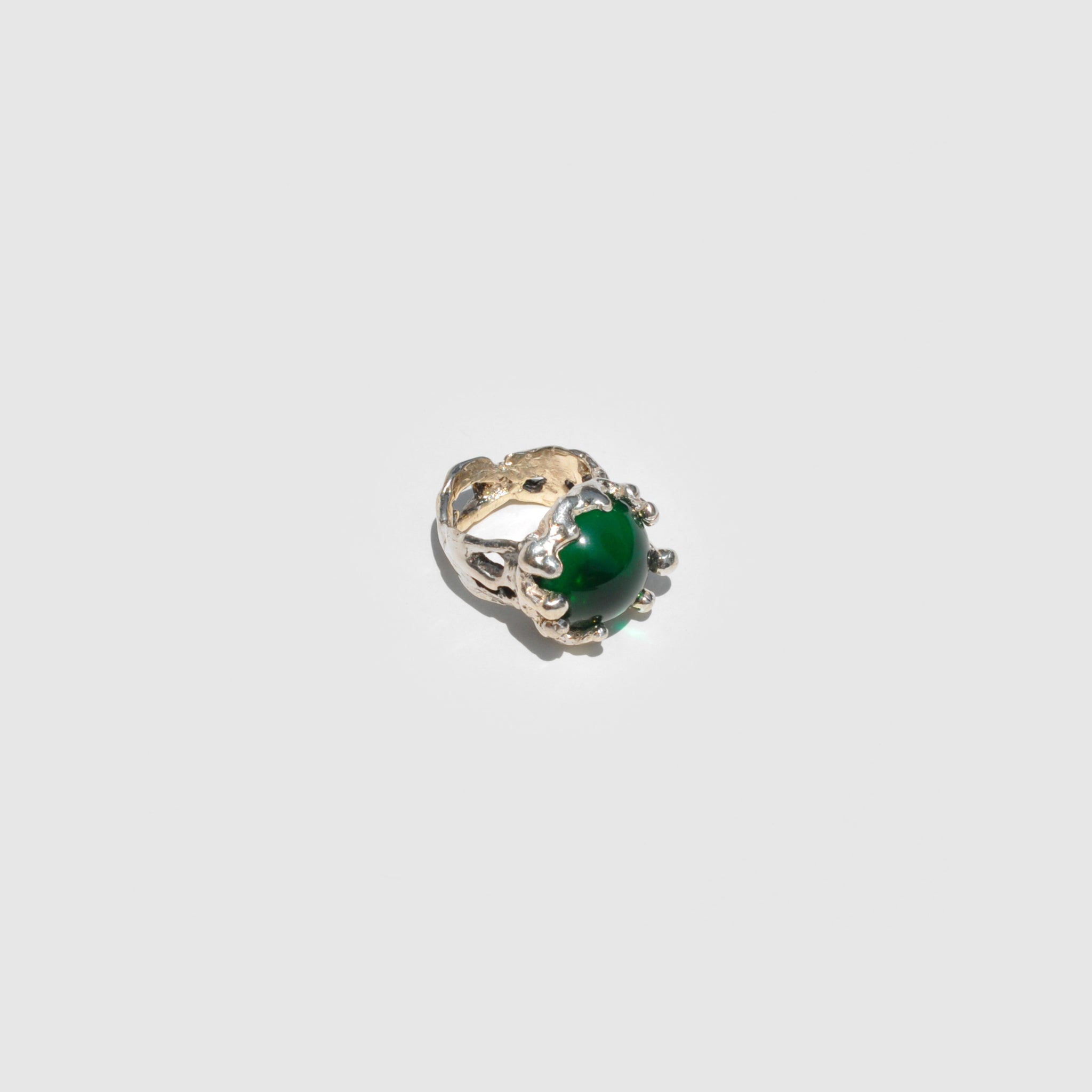 Mondo Mondo - Magician Ring - Emerald, side view, available at LCD.