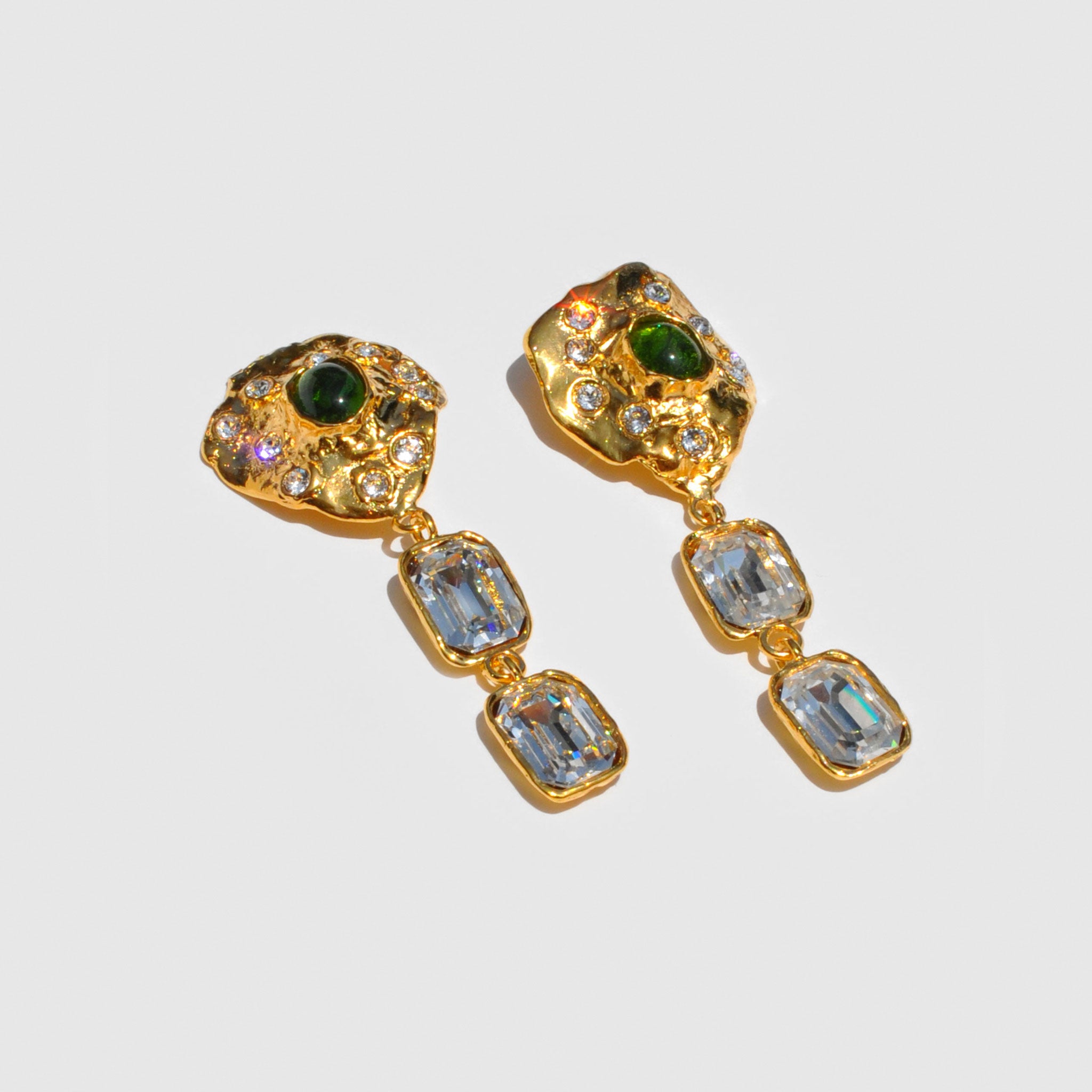 Photograph of the Mondo Mondo Oyster Earrings.