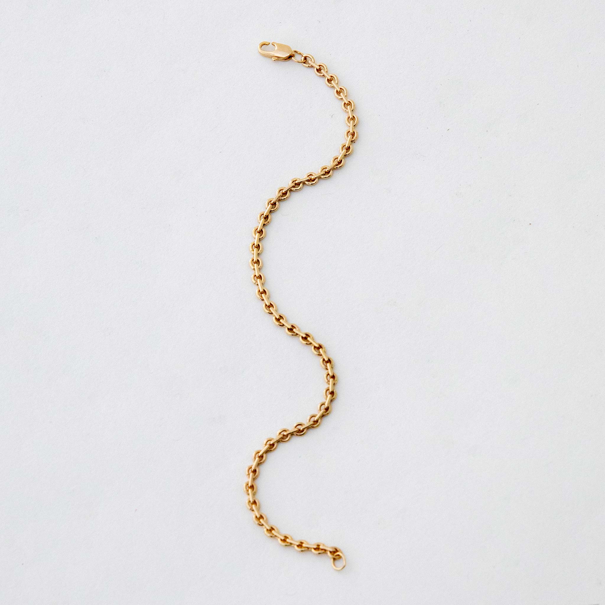 Close flat photo of the Pina Bracelet.