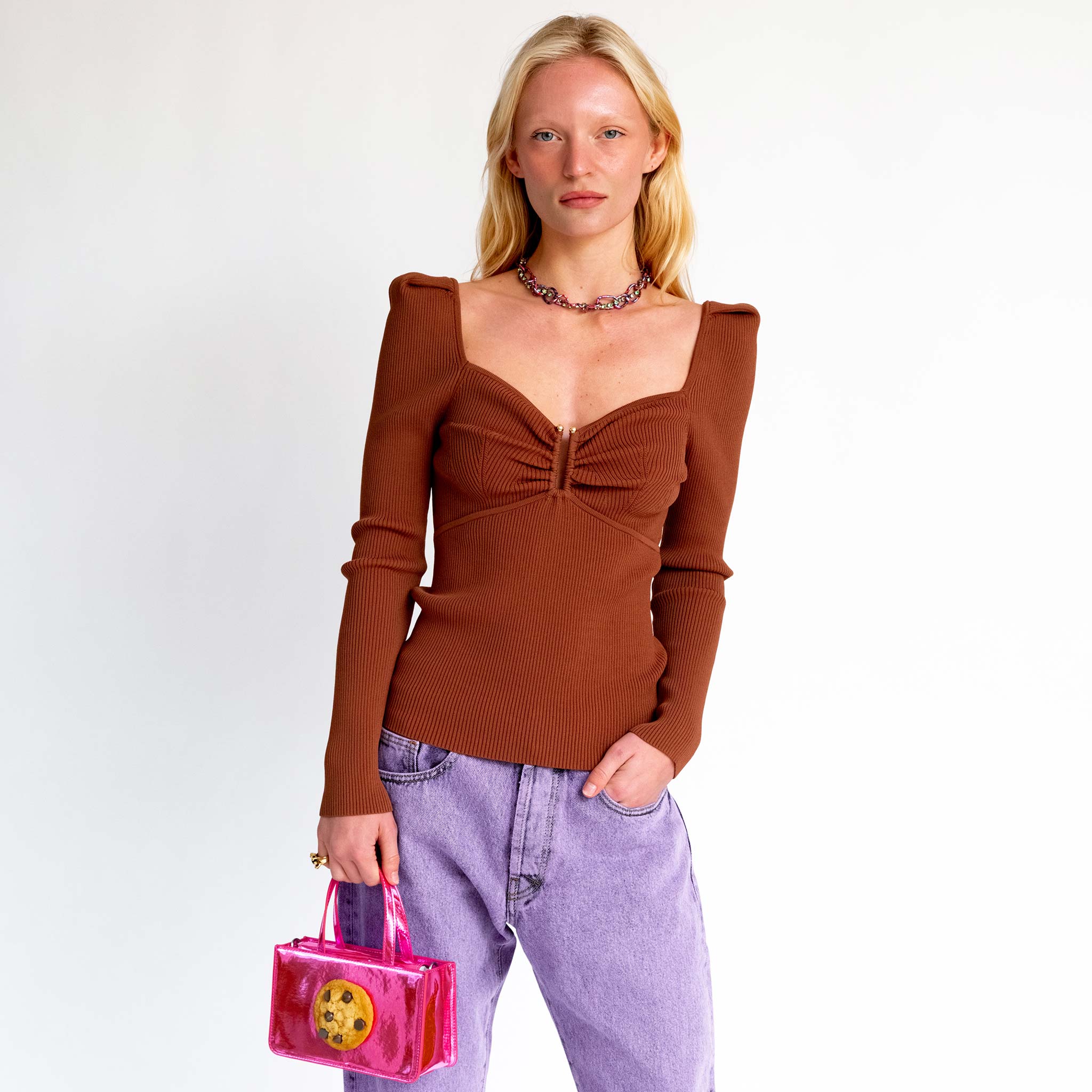Close half body photo of model wearing the Ribbed Sweetheart Top - Cocoa.