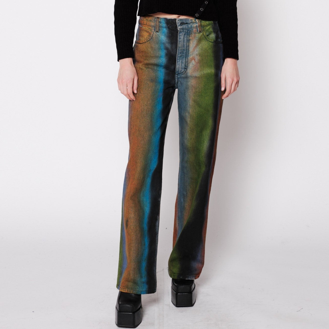 Full body photo of model wearing the Wide Leg Jean - Geode.